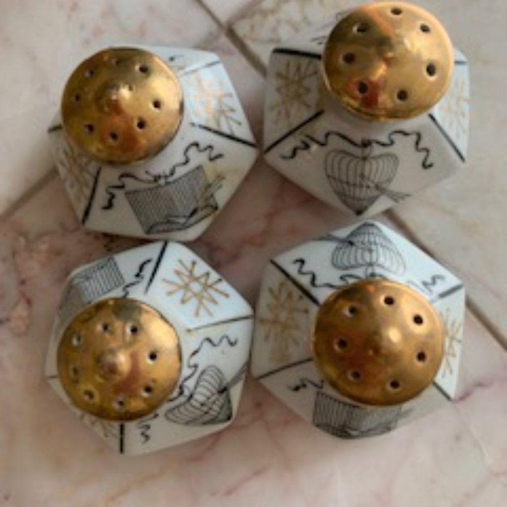 Mid-century 4 matching salt & pepper shakers